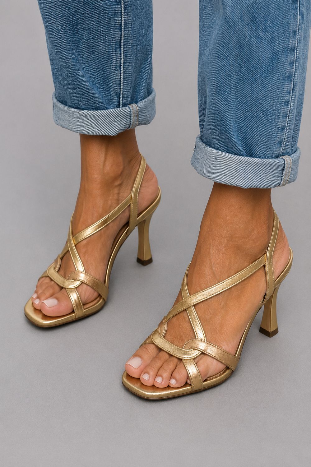CASSIE | Sandalias de Tacón Doradas Encanto de Verano