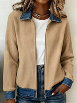Chaqueta de punto canalé con cuello vaquero de contraste