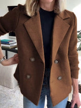 Chaqueta de punto canalé con solapa y doble botonadura