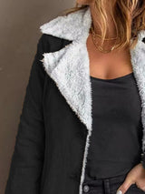 Trench acolchado sherpa con solapa
