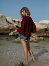 Blusa plisada con detalle de encaje y manga 3/4