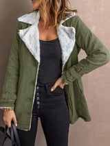 Trench acolchado sherpa con solapa