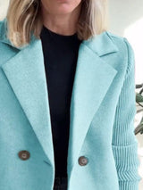 Chaqueta de punto canalé con solapa y doble botonadura