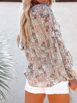 Blusa boho estampado floral con cuello en V