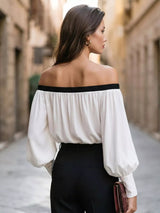 Blusa con hombros descubiertos y manga farol