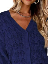 Cárdigan chic de cuello en V con detalles calados