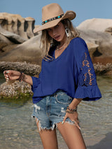 Blusa plisada con detalle de encaje y manga 3/4