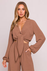 Blusa elegante con cuello en V y manga larga