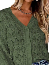 Cárdigan chic de cuello en V con detalles calados