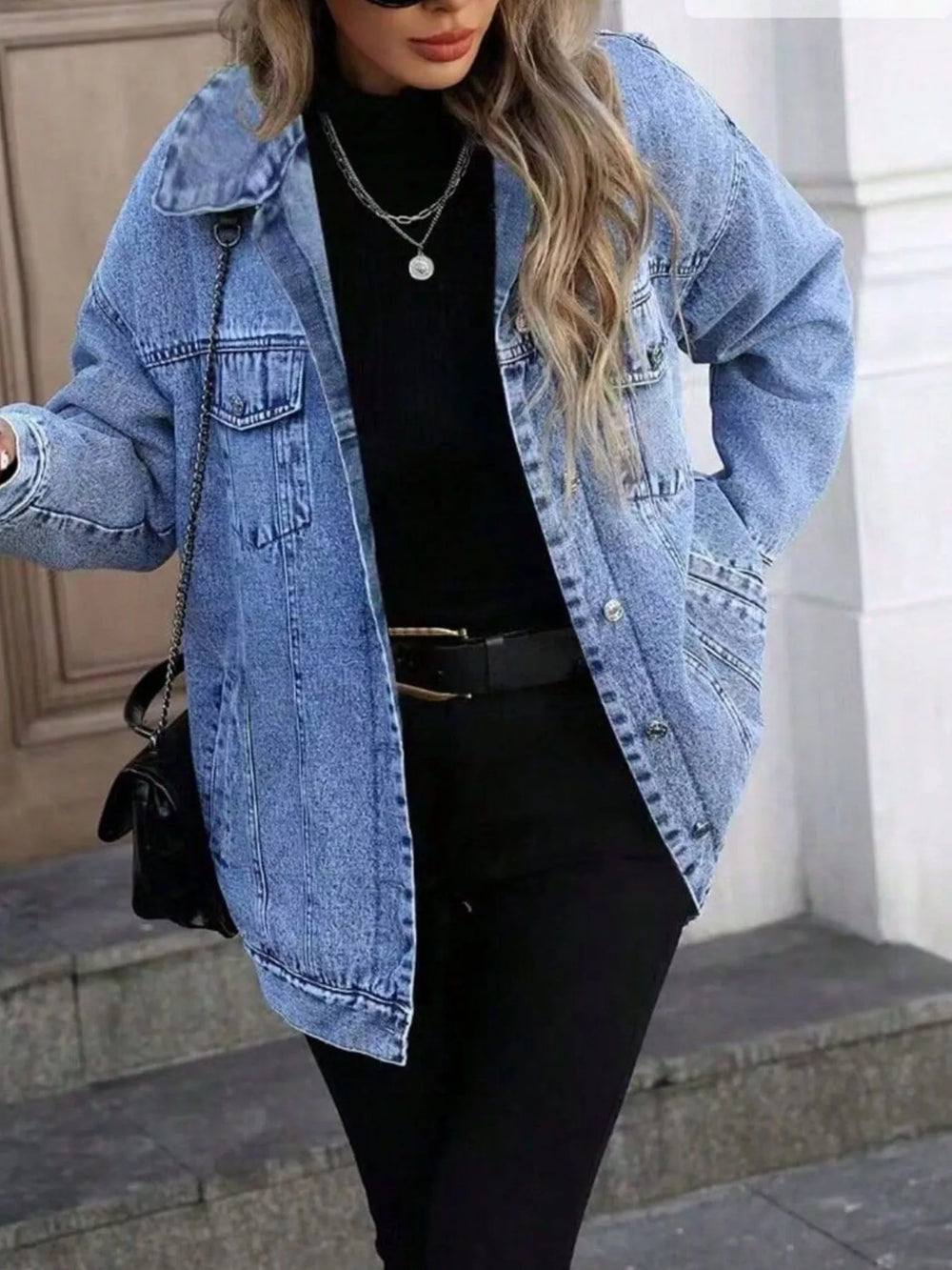 Cazadora vaquera oversize lavada con bolsillos