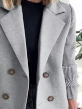 Chaqueta de punto canalé con solapa y doble botonadura
