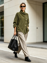 Nina™ | Jersey de Pana de Cuello Alto con Botones Asimétricos